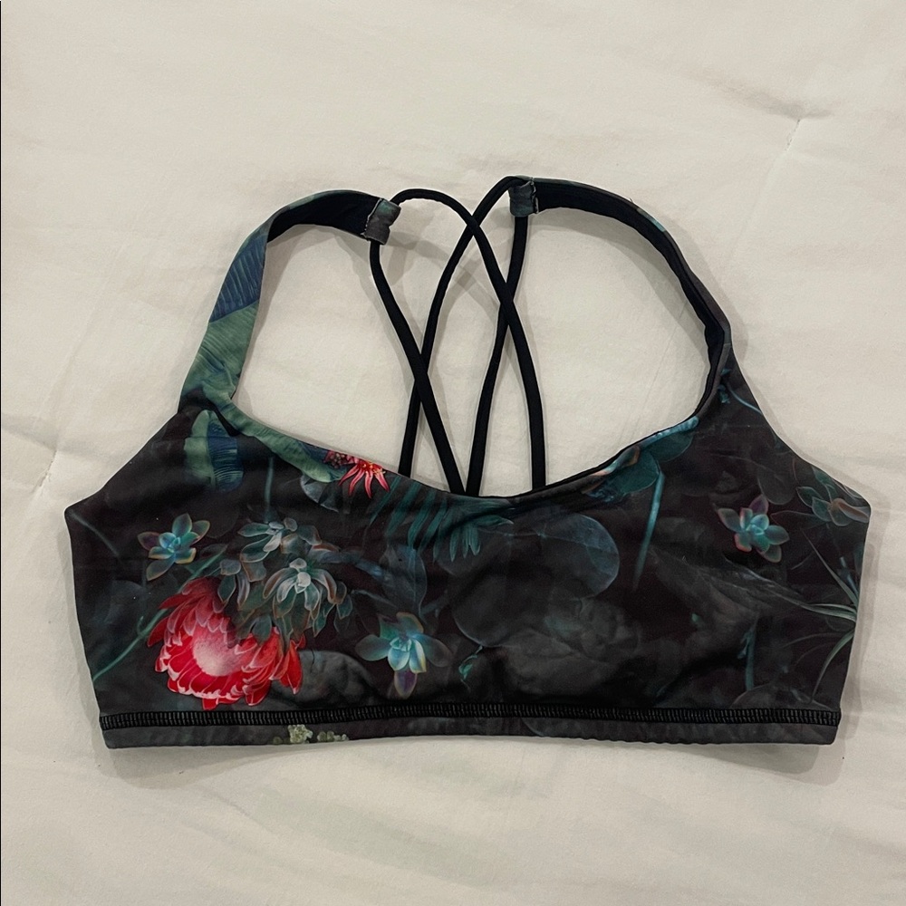 Lululemon Sports Bra size 6